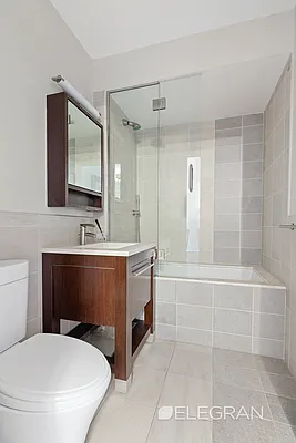 Sold by (Legacy) Elegran | media 19