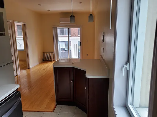 Rented by Mahzari Realty Inc | media 19