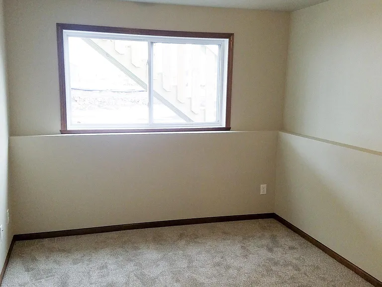 2077 12th St W — Photo 11