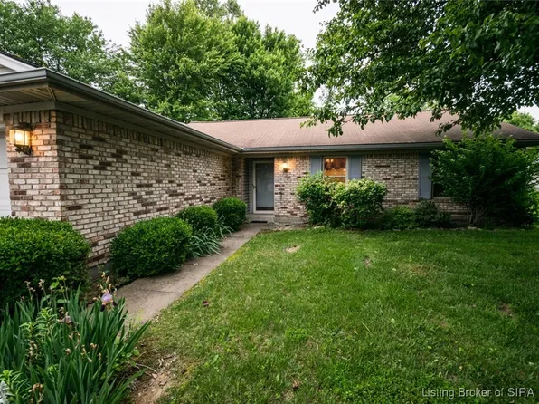 3030 Pebble Brook, Jeffersonville, IN 47130