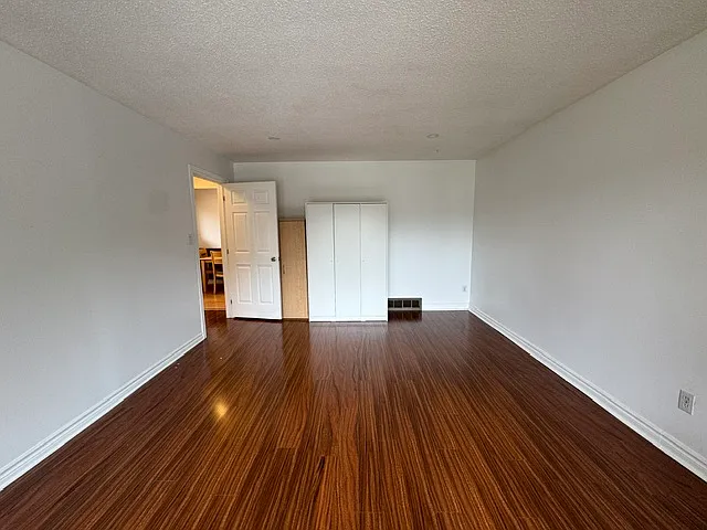 237 Veronica Dr — Photo 13
