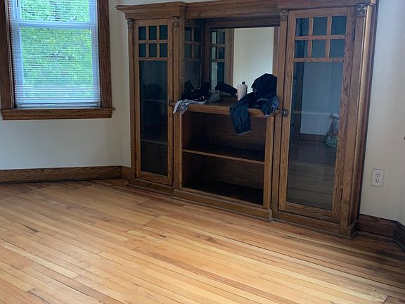 4th image of 1046 N Rockwell St APT 3F