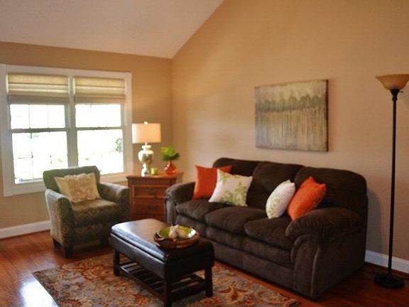 3rd image of 231 Saint Andrews Dr