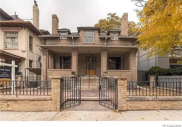 1125 N Clarkson St — Photo 1