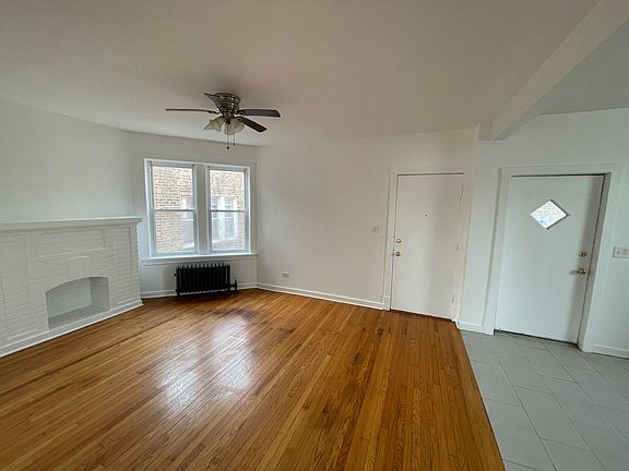 4th image of 6343 N Claremont Ave APT 3E