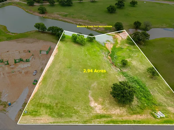 141 Woodbridge Blvd, Bowie, TX 76230