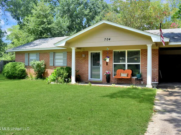 704 Marilyn Dr, Pearl, MS 39208