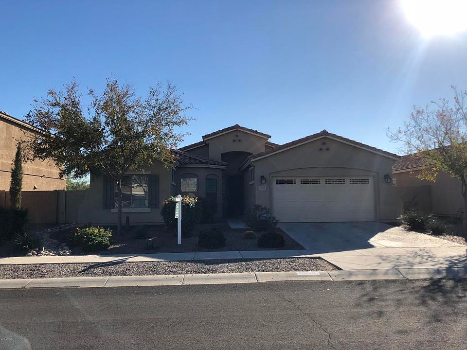 1st image of 2845 E Santa Fe Ct