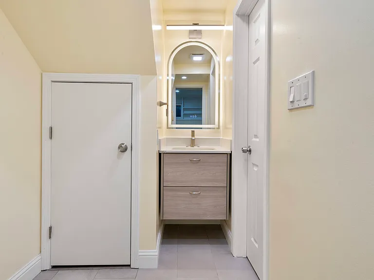 430 Monaco Ave — Photo 28