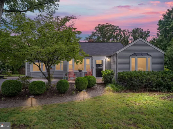 3801 Woodley Dr, Alexandria, VA 22309