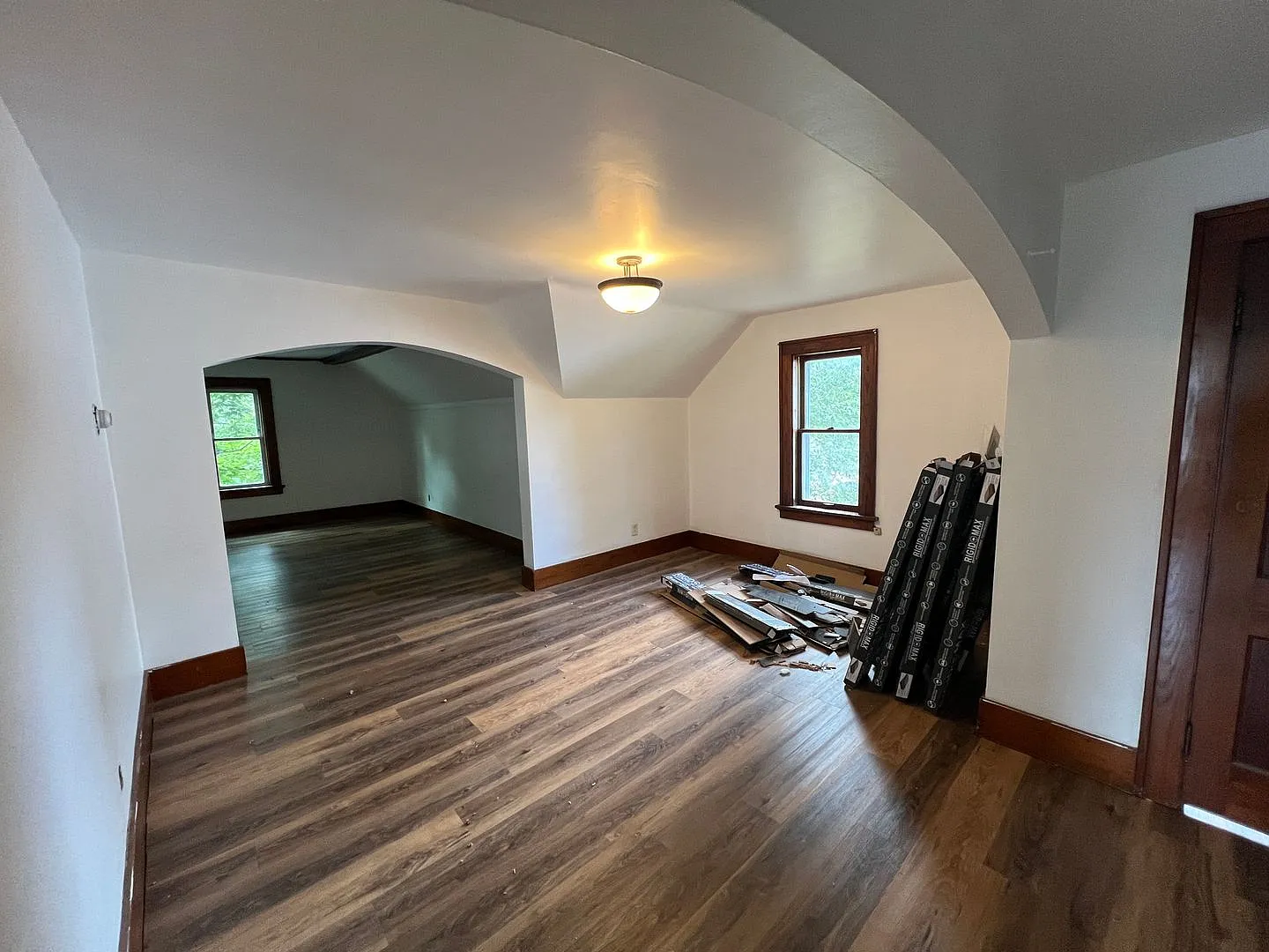 1031 S 5th Avenue — Photo 4