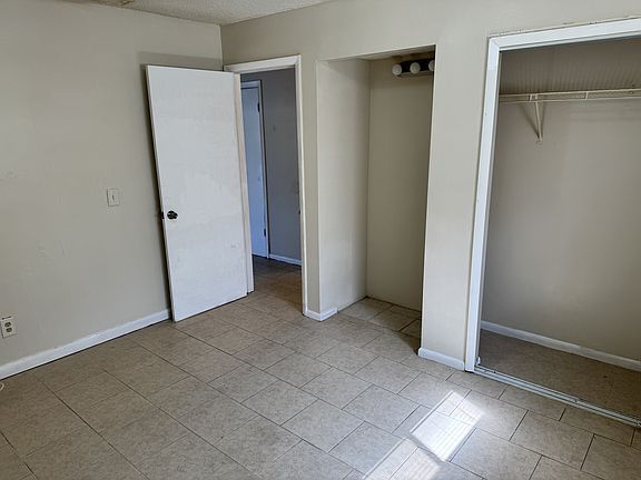4th image of 5147 Westchase Ct #4