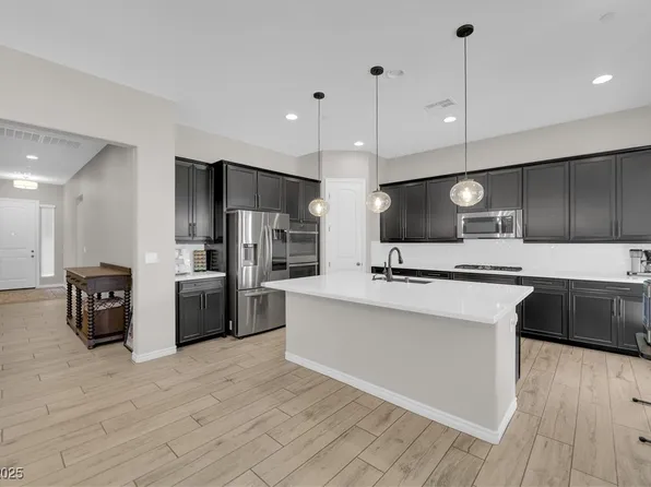 10943 Tracy Stevens Ave, Las Vegas, NV 89166