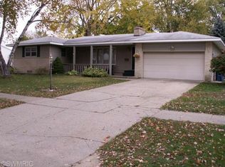 1433 Chapel Rd, Muskegon, MI 49441