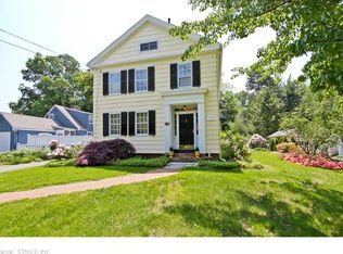 15 Buena Vista Rd, West Hartford, CT 06107