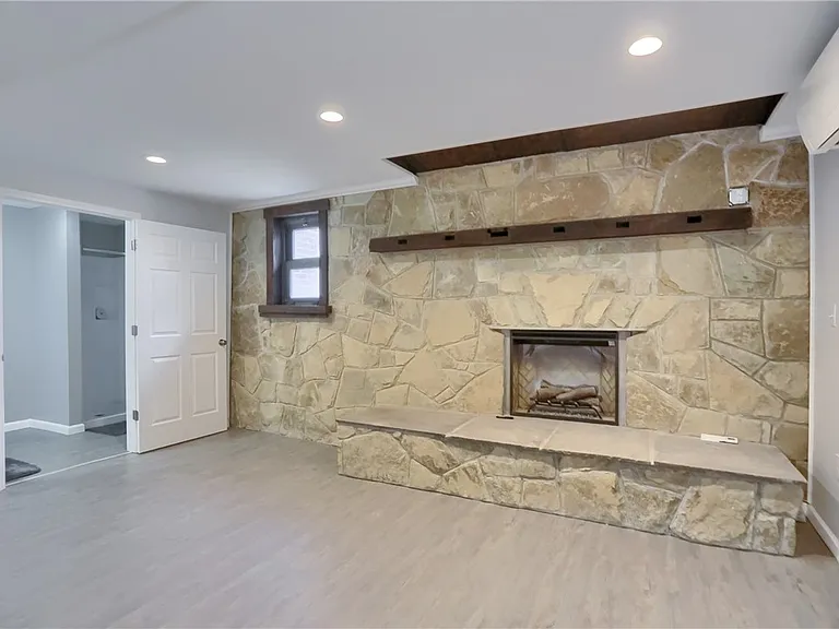 2501 Wildwood Rd — Photo 6