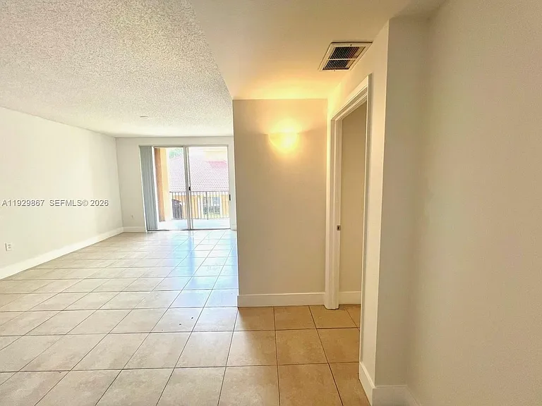 8000 N Nob Hill Rd #204 — Photo 9