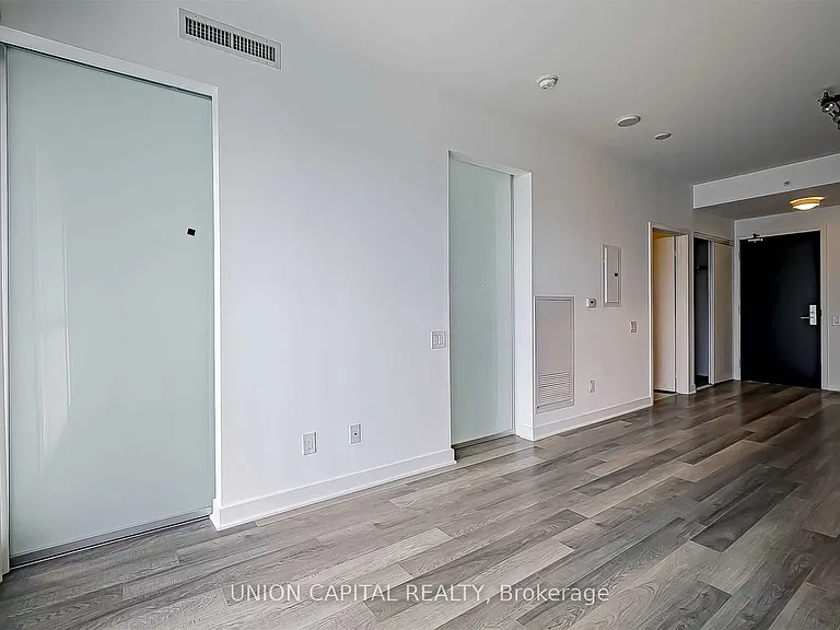 290 Adelaide St W #2406 — Photo 10