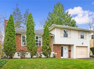 23 Mohawk Rd, Yonkers, NY 10710