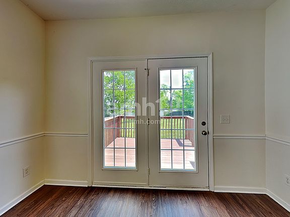4th image of 441 Remington Ave