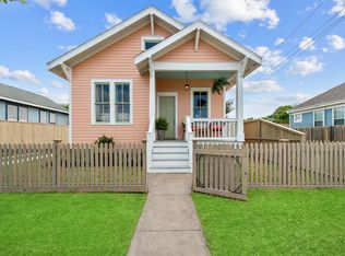 2601 37th St, Galveston, TX 77550