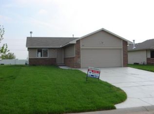 809 Sunrise Ct, Goddard, KS 67052