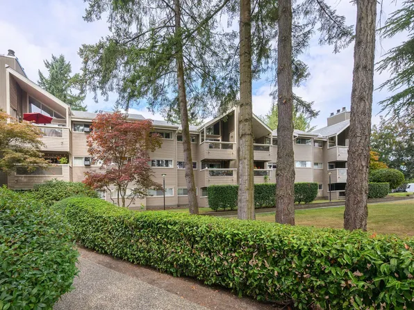 932 Robinson St #309, Coquitlam, BC V3J 7R8