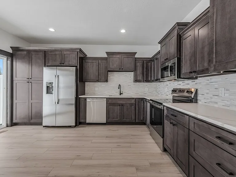 222 E Lobo Loop — Photo 12