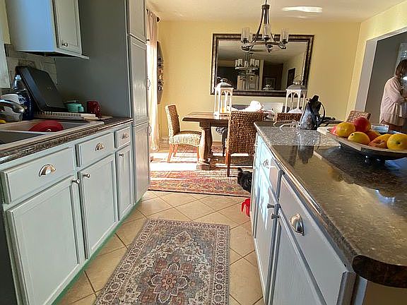 4th image of 129 Chapel Hill Dr