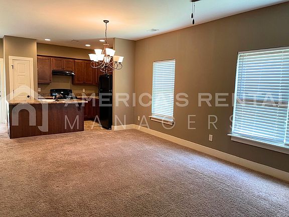 4th image of 838 Kent Dr