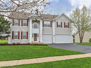 6426 Midleton Ln, McHenry, IL 60050