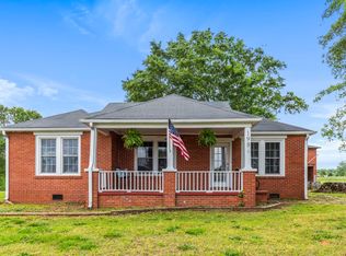 198 Cross Roads Dr, Seneca, SC 29678