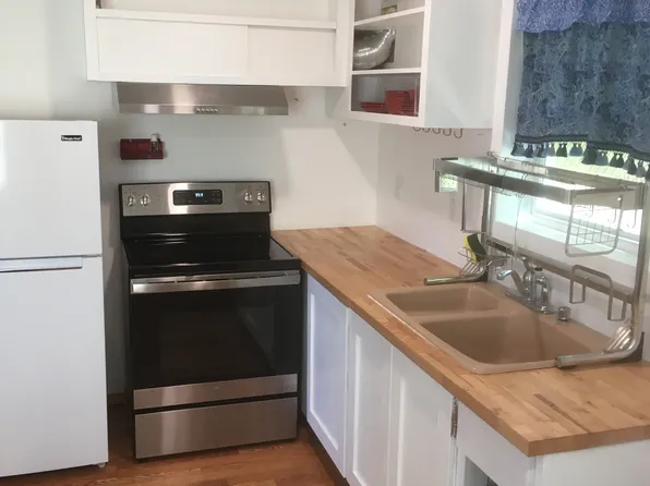 721 S 4th St #B, Dayton, WA 99328