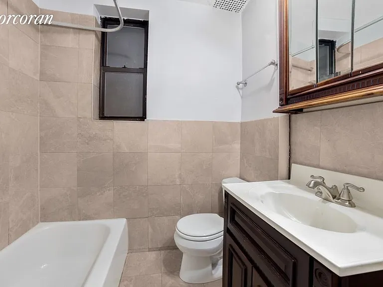 328 E 52nd St #1 — Photo 3