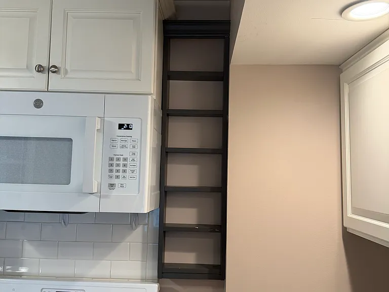 252 E Louther St — Photo 12