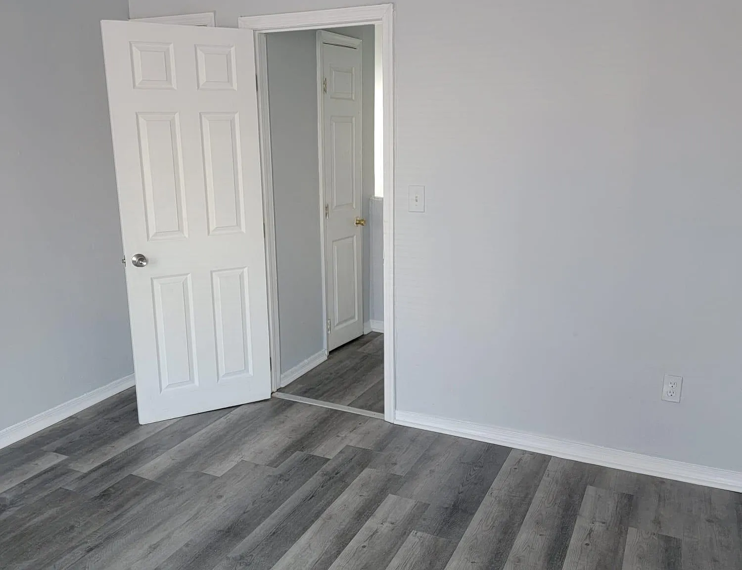 3 bed, 1000 sqft, $1,400 — Photo 3
