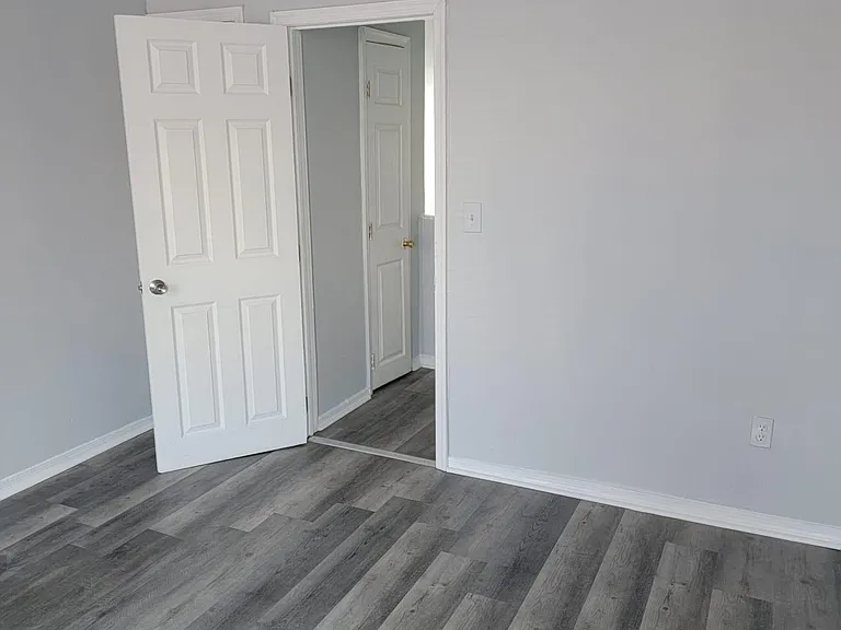 5208 Harlan St — Photo 3