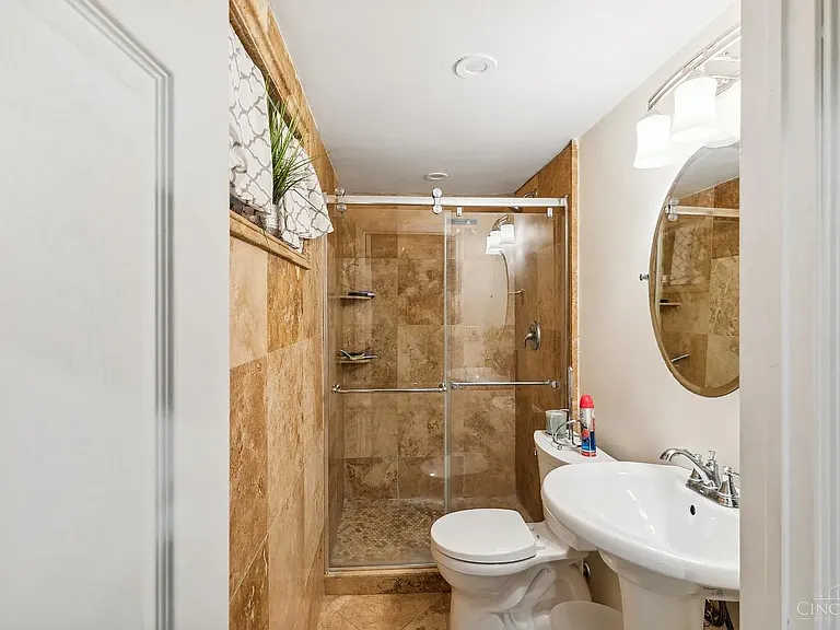 2736 Lafeuille Ave #2 — Photo 9