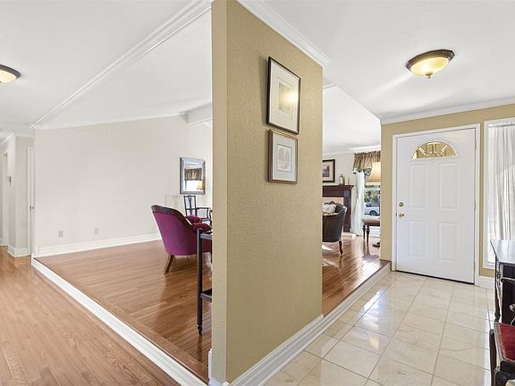 4th image of 300 Broadmoor St