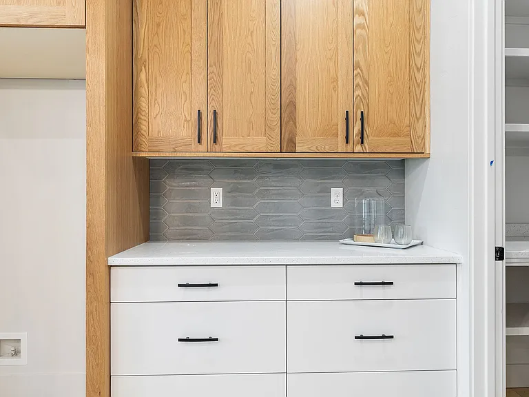 2450 W Iron Coop St #1 — Photo 20