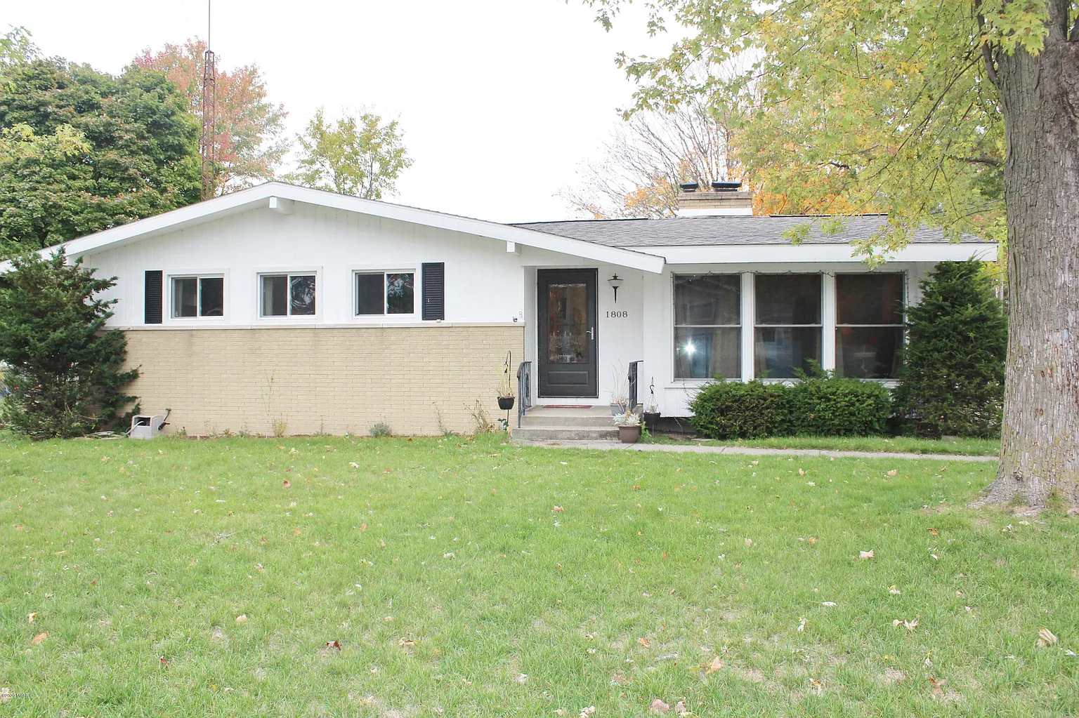 1808 Furhman Rd photo 1