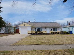 6751 Oakwood Rd, Parma Heights, OH 44130