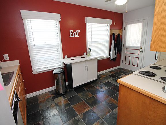 5th image of 5684 Foster Ave