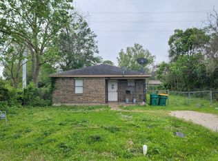 2205 Velma St, La Marque, TX 77568
