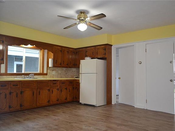 2nd image of 379 Wood St #1