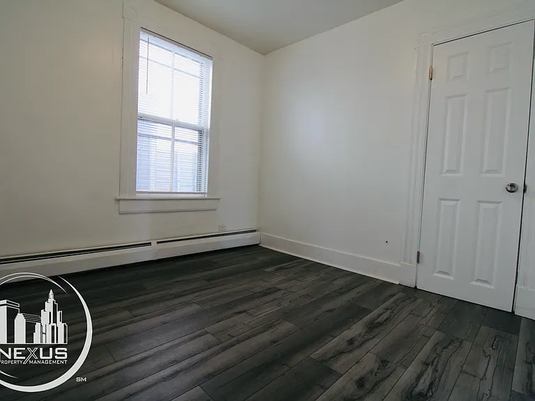 61 N Leonard St #2 — Photo 12