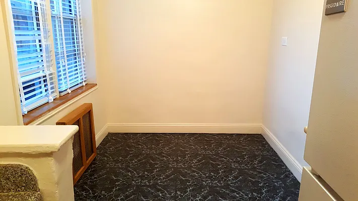 Rented by Realty Queens LLC | media 7