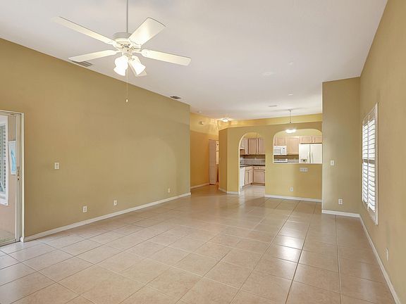 4th image of 4414 NW Oak Branch Court
