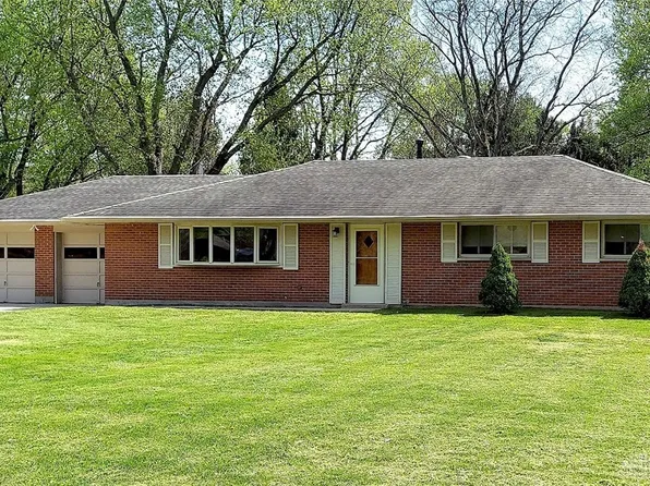 290 Roanne Ct, Centerville, OH 45458