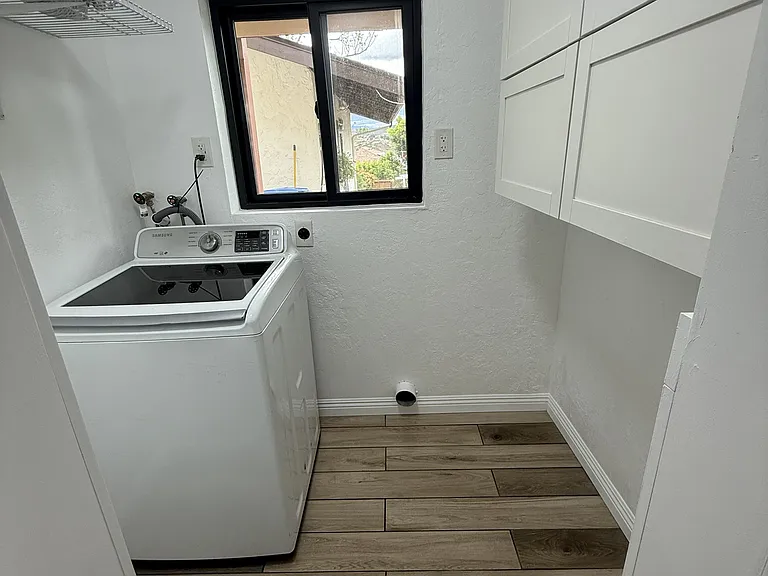 Downstairs Laundry Room